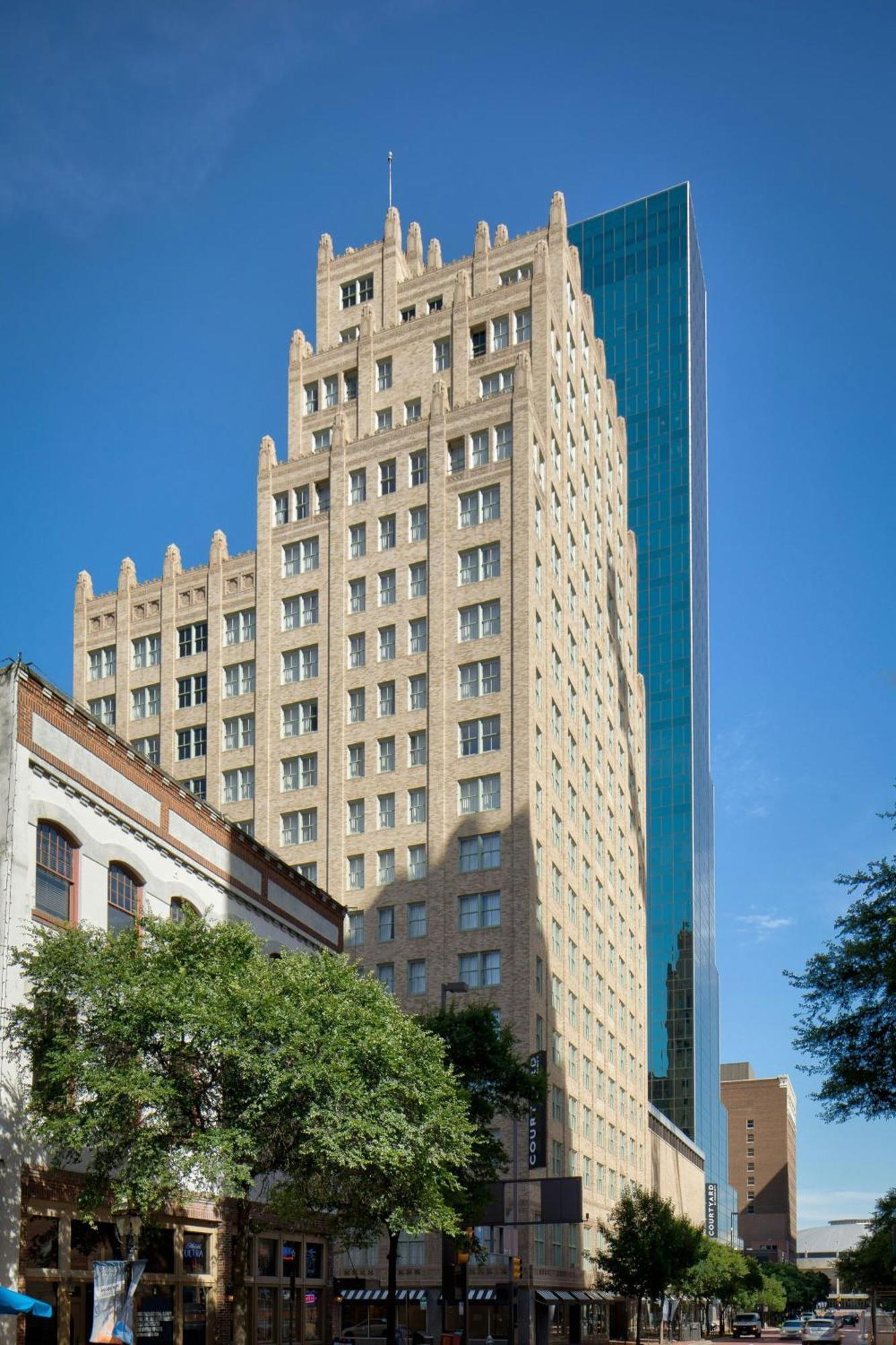 Courtyard Fort Worth Downtown/Blackstone Exterior foto