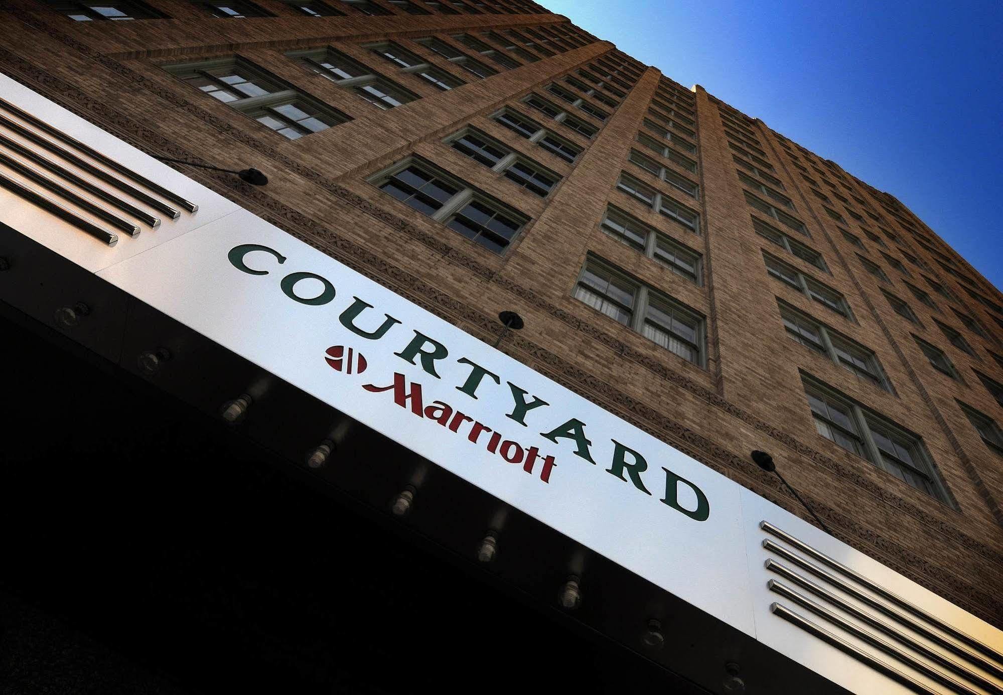 Courtyard Fort Worth Downtown/Blackstone Exterior foto